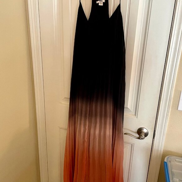 Bar III Maxi Dress Flowing Navy and Orange Sz L 10-14 Strapless Body Accentuator - Picture 10 of 12
